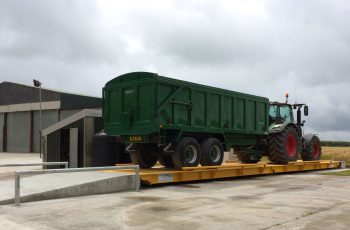 Surface Mounted Weighbridge with tractor